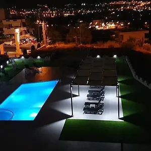https://nina-apartment-chania-crete.rethymnohotels.net