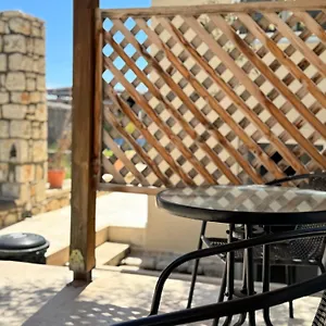 https://toneas-vacation-house.albaniahotels.org